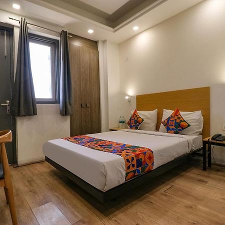 Fabhotel The Chaitanyas Rohini Sec 18 Delhi  Exterior photo